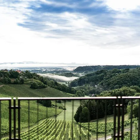 Am Grassnitzberg Holiday home *